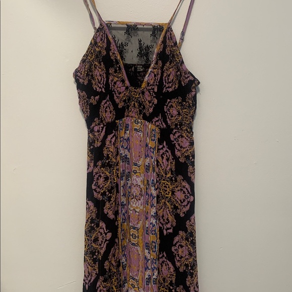 Like new maxi dress - Picture 2 of 4